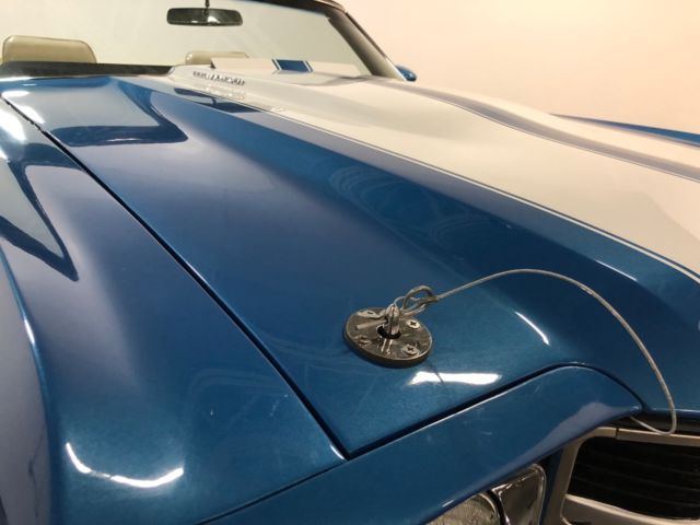 1971 Blue Chevrolet Chevelle Convertible