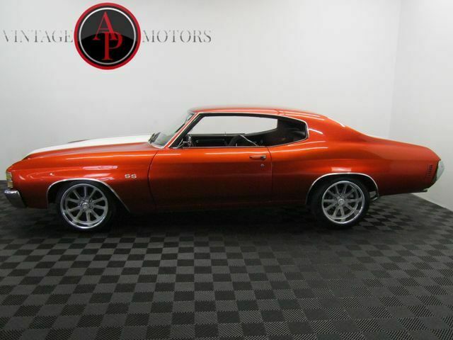 1971 Orange Chevrolet Chevelle --