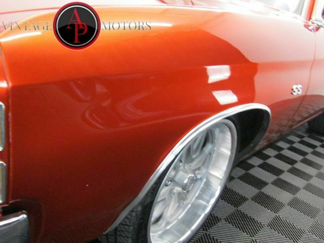 1971 Orange Chevrolet Chevelle --