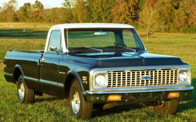1971 Gray/White Chevrolet C/K Pickup 1500 Standard Cab Pickup