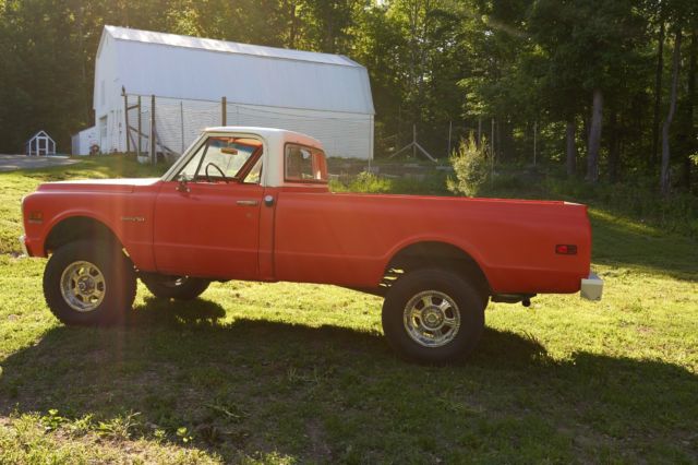 1971 Hugger Orange Chevrolet C/K Pickup 1500