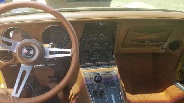 1971 War Bonnet Yellow Chevrolet Corvette Coupe