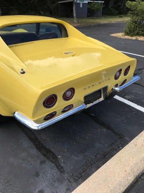 1971 Yellow Chevrolet Corvette Coupe