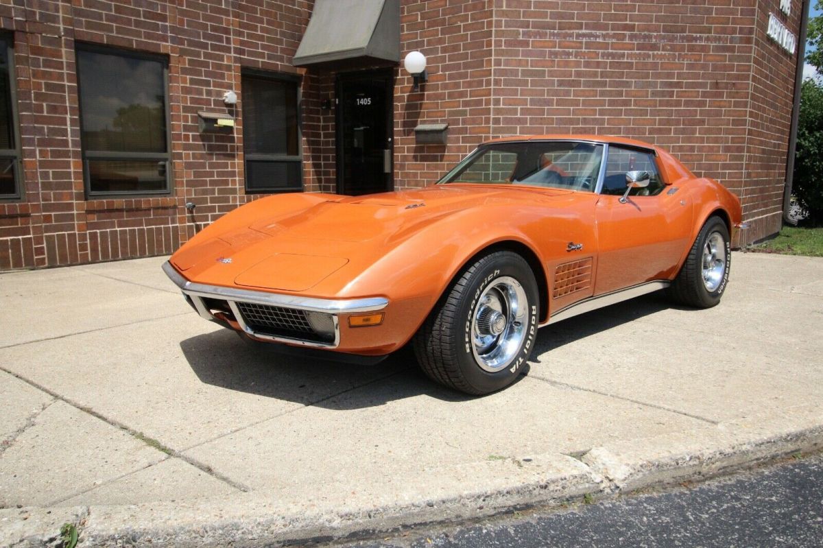 1971 Orange Chevrolet Corvette Coupe