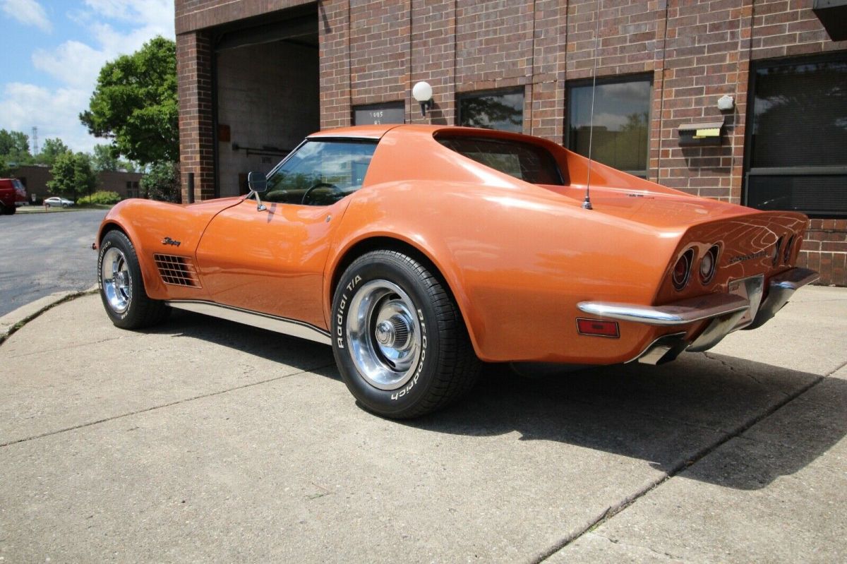 1971 Orange Chevrolet Corvette Coupe