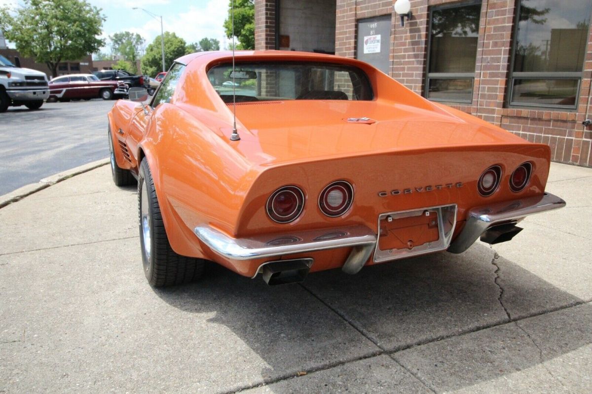 1971 Orange Chevrolet Corvette Coupe
