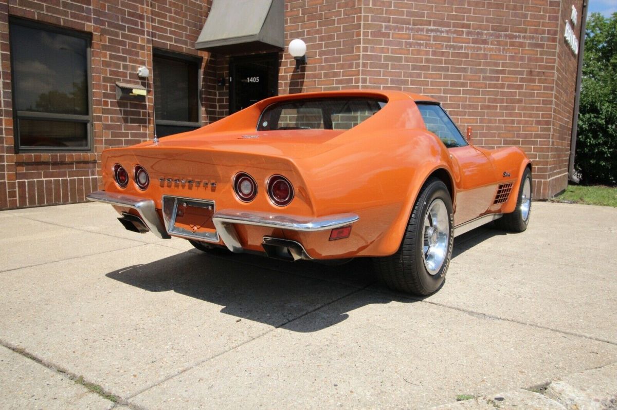 1971 Orange Chevrolet Corvette Coupe