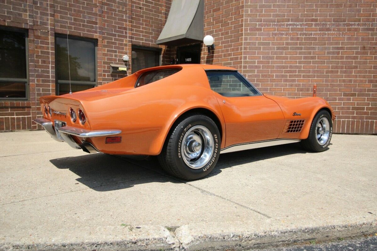 1971 Orange Chevrolet Corvette Coupe