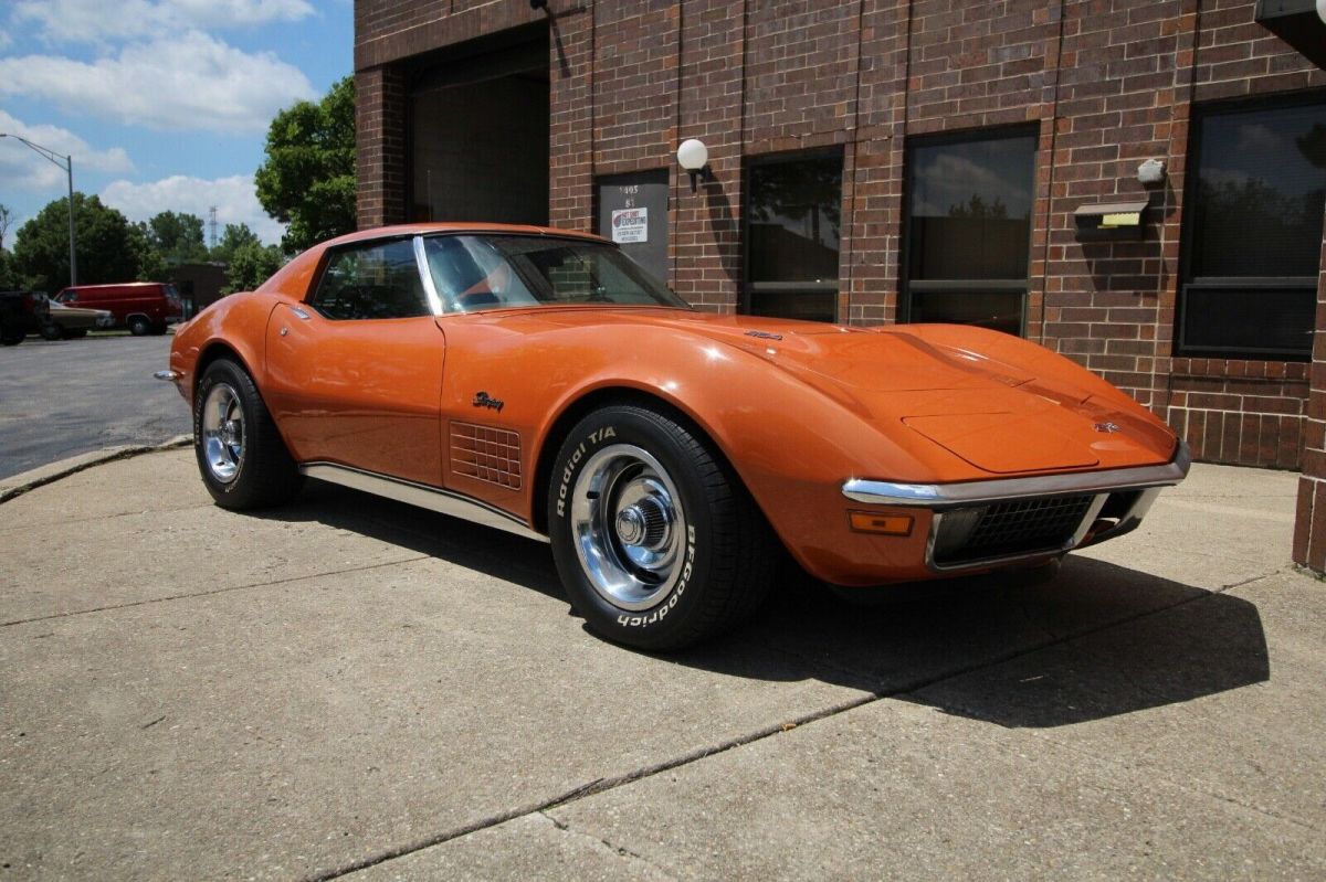 1971 Orange Chevrolet Corvette Coupe