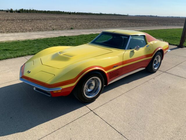1971 Yellow Chevrolet Corvette COUPE