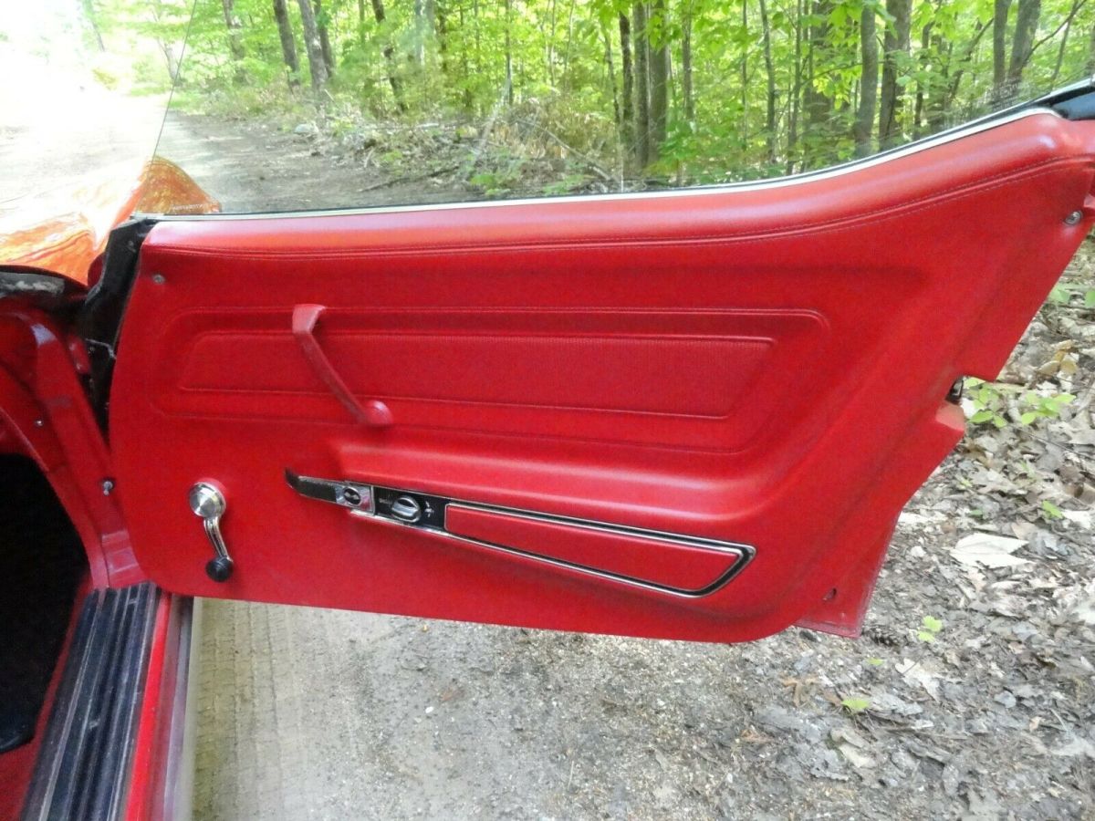 1971 Red Chevrolet Corvette Coupe