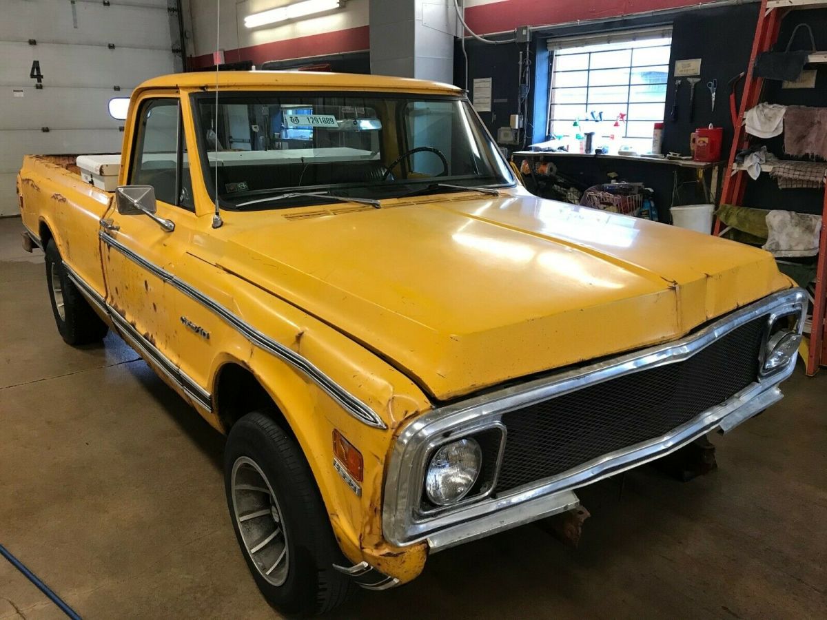 1971 Yellow Chevrolet C-10