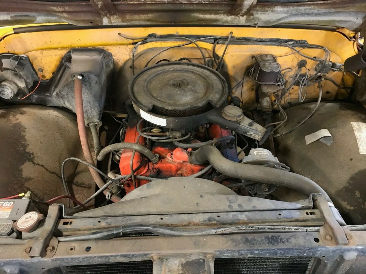 1971 Yellow Chevrolet C-10