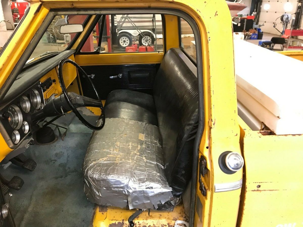 1971 Yellow Chevrolet C-10