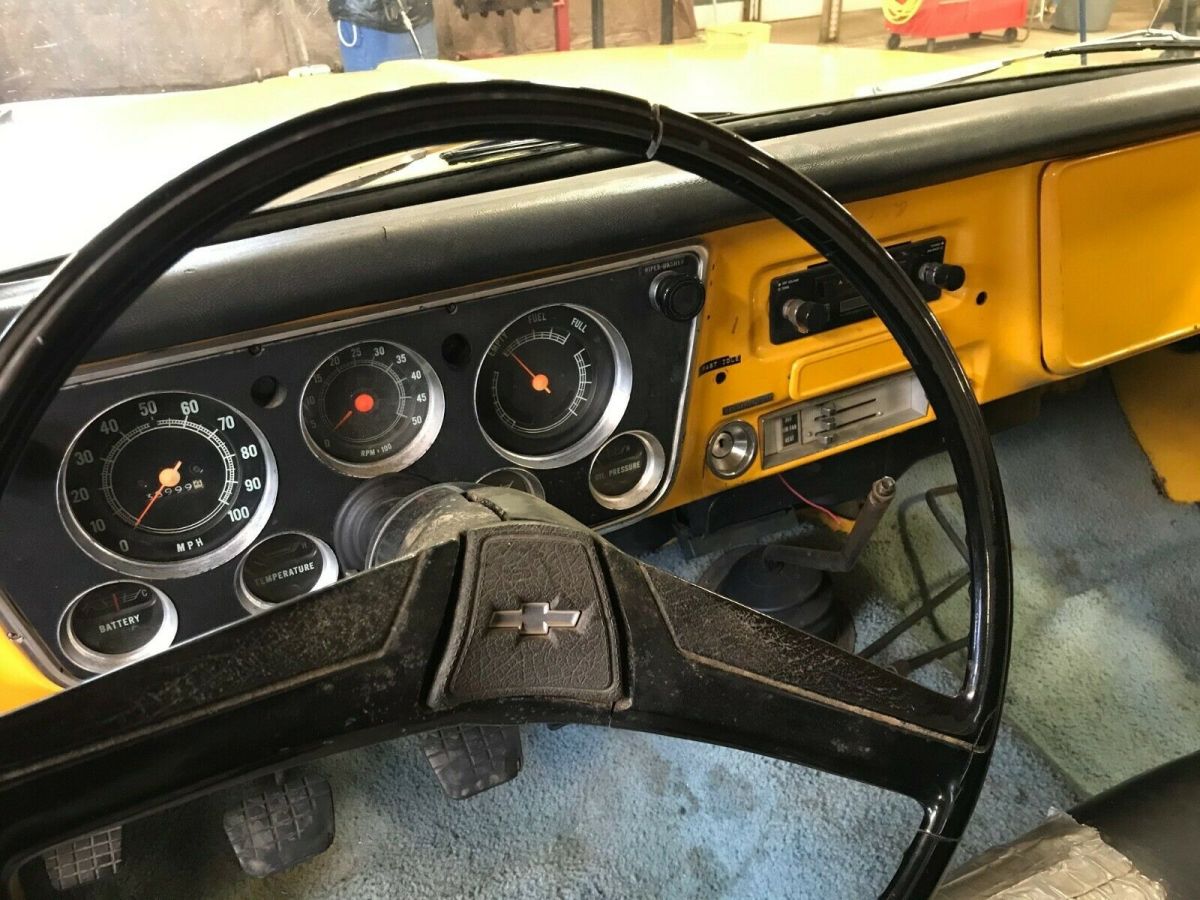 1971 Yellow Chevrolet C-10