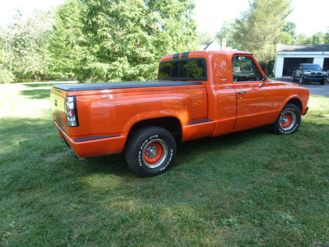 1971 Orange Chevrolet C/K Pickup 1500