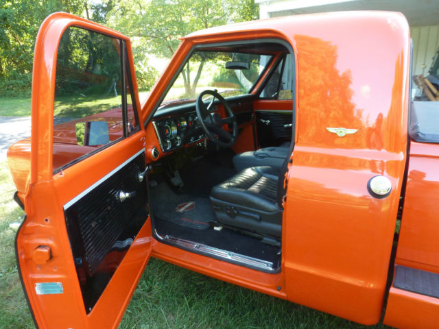 1971 Orange Chevrolet C/K Pickup 1500