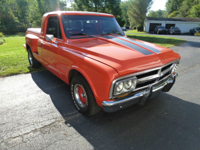 1971 Orange Chevrolet C/K Pickup 1500