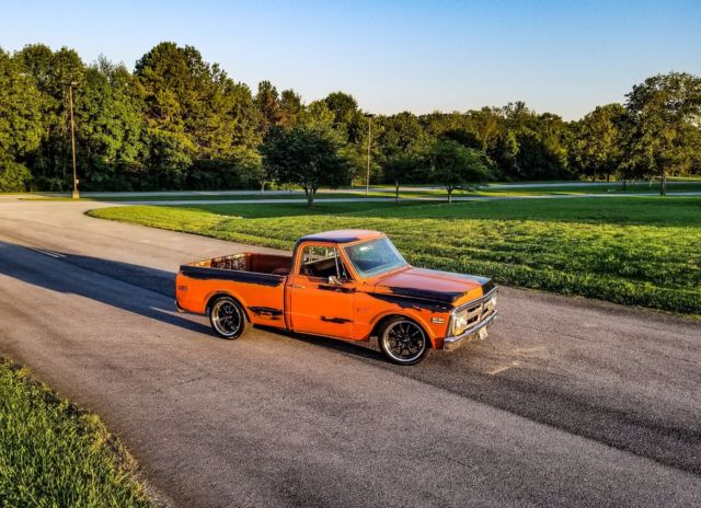 1971 Orange Chevrolet C-10 Standard Cab Pickup