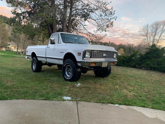 1971 White Chevrolet C-10 Standard Cab Pickup