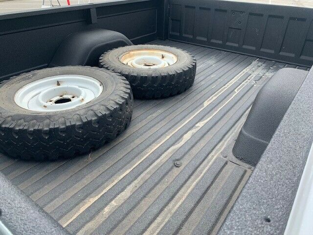 1971 White Chevrolet C-10 Standard Cab Pickup