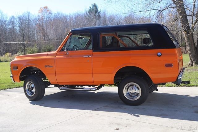 1971 Orange Chevrolet K-5 Blazer