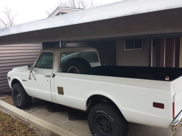 1971 White Chevrolet C/K Pickup 2500 Standard Cab Pickup