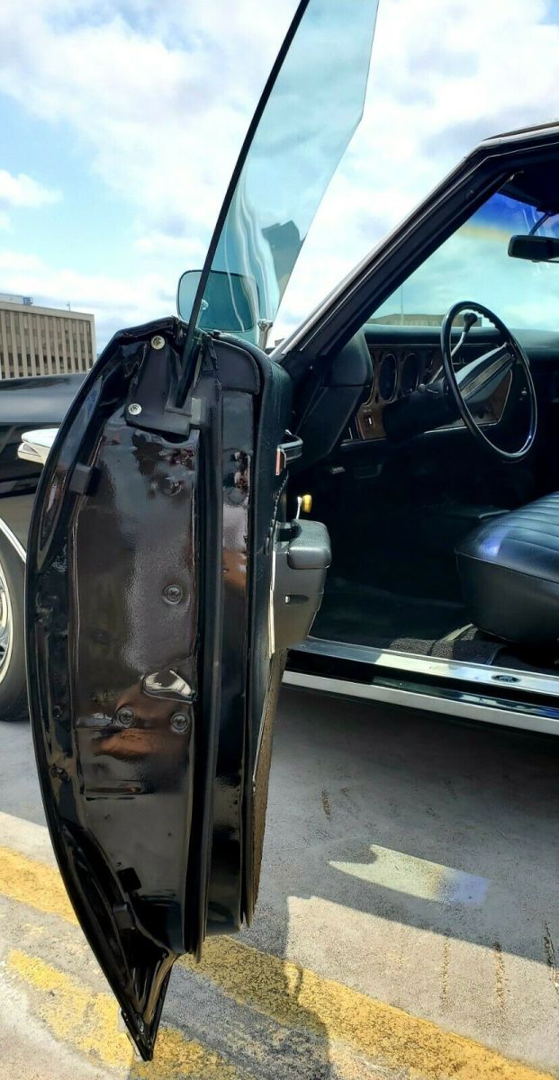 1971 Black Chevrolet Monte Carlo Coupe