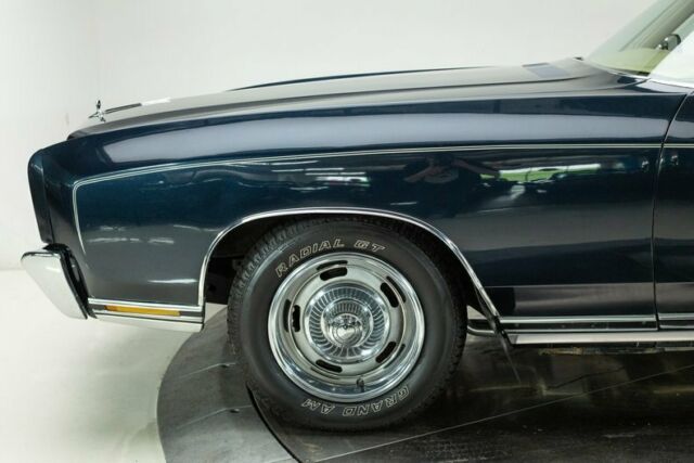 1971 Blue Chevrolet Monte Carlo --