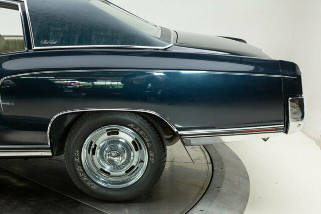 1971 Blue Chevrolet Monte Carlo --