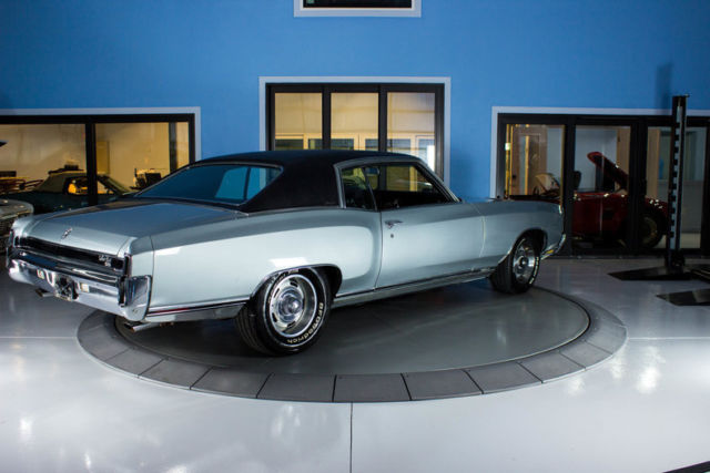 1971 Silver Chevrolet Monte Carlo Hardtop