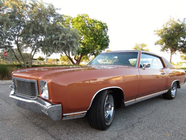 1971 metallic green Chevrolet Monte Carlo
