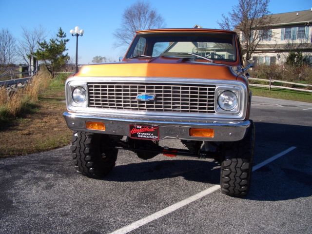 1971 White Chevrolet C-10 Standard Cab Pickup