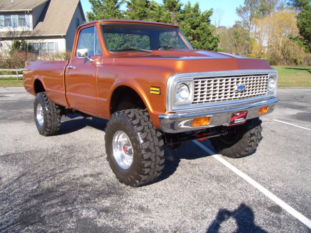 1971 White Chevrolet C-10 Standard Cab Pickup
