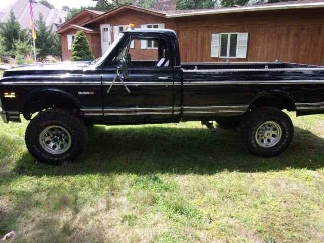 1971 Black Chevrolet Cheyenne Standard Cab Pickup