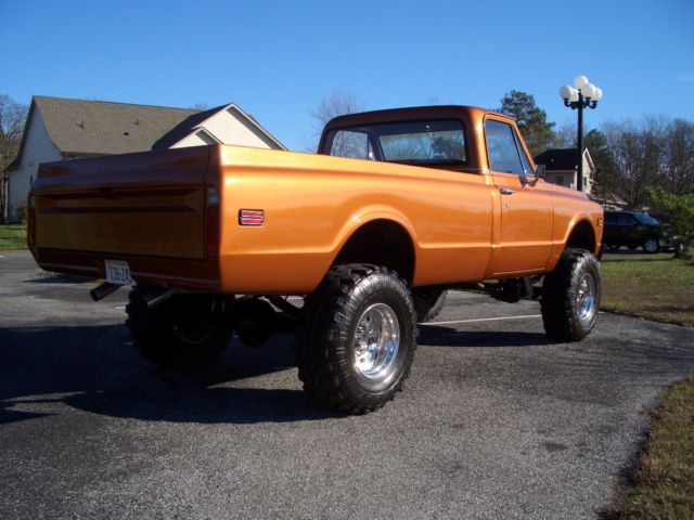 1971 White Chevrolet C-10 Standard Cab Pickup