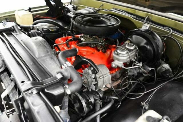 1971 Green Chevrolet Suburban SUV