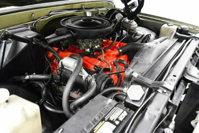 1971 Green Chevrolet Suburban SUV