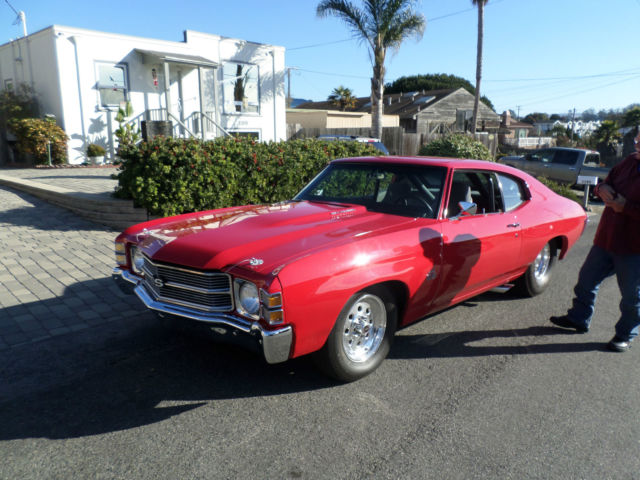 1971 Red Chevrolet Chevelle Coupe