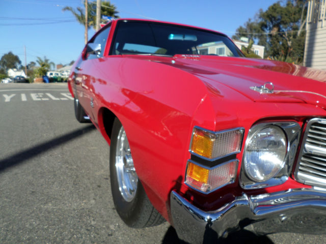 1971 Red Chevrolet Chevelle Coupe