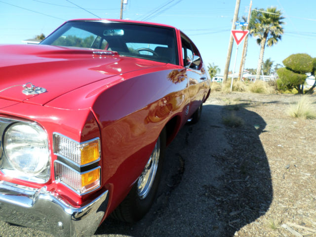 1971 Red Chevrolet Chevelle Coupe