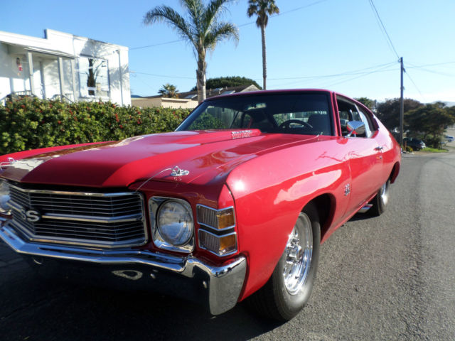 1971 Red Chevrolet Chevelle Coupe