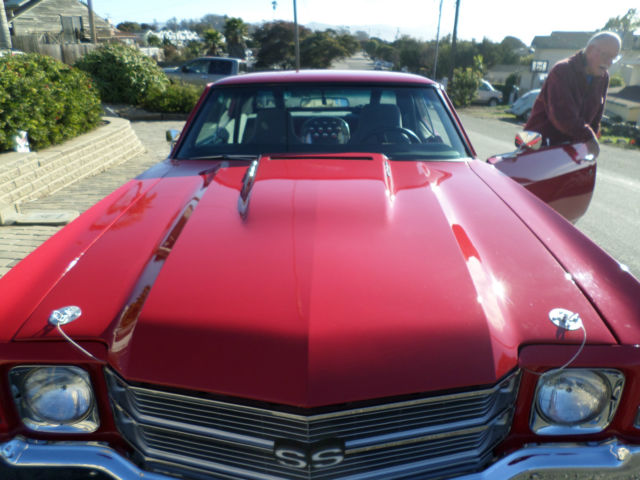 1971 Red Chevrolet Chevelle Coupe