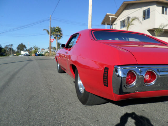 1971 Red Chevrolet Chevelle Coupe