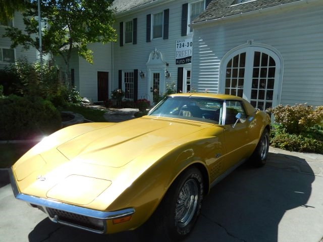 1971 Gold Chevrolet Corvette --