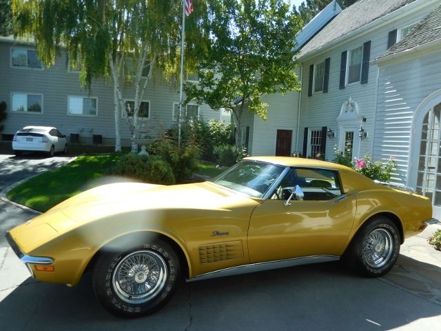 1971 Gold Chevrolet Corvette --