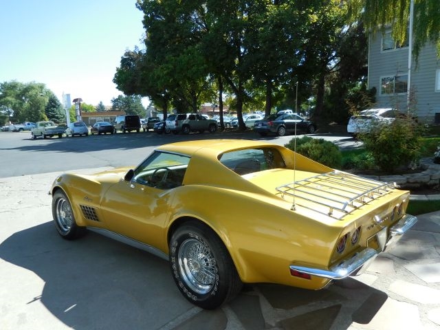 1971 Gold Chevrolet Corvette --