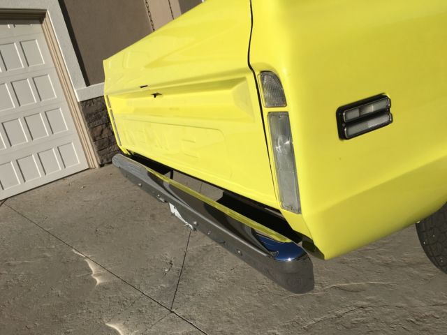 1971 Yellow Chevrolet C-10 Standard Cab Pickup