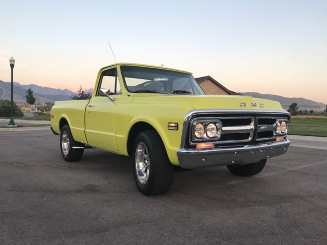 1971 Yellow Chevrolet C-10 Standard Cab Pickup