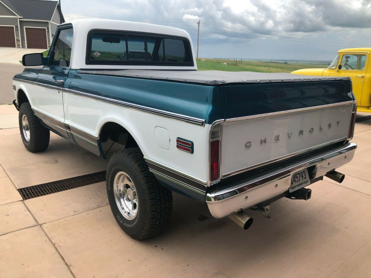1971 Teal and White Chevrolet C-10